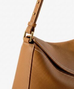 Stylish Women's Shoulder Bag - Image 3